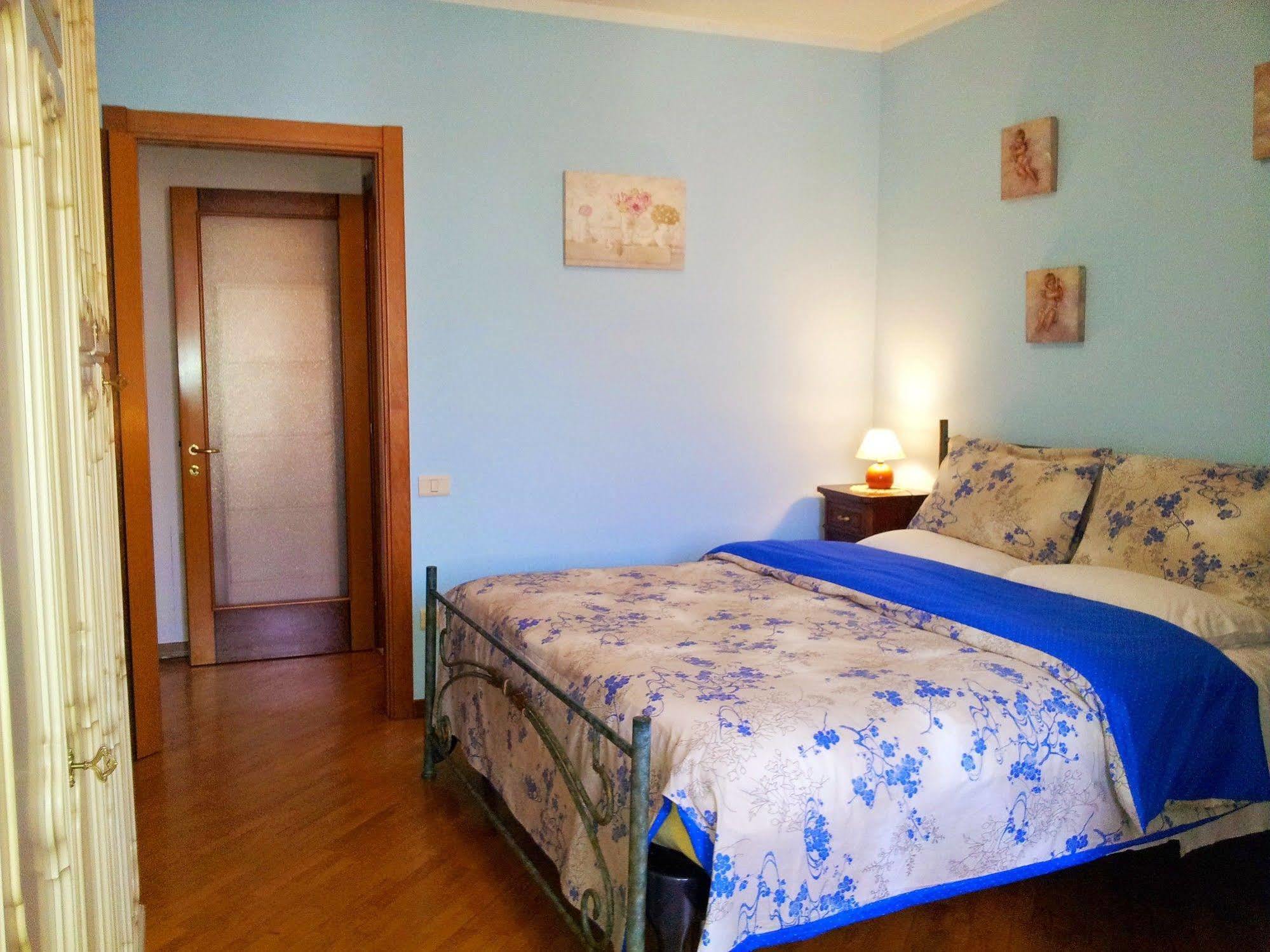Assisi Casa Degli Angeli Apartment ภายนอก รูปภาพ