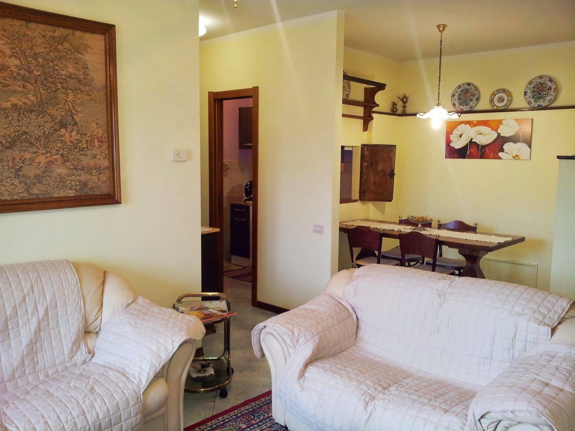 Assisi Casa Degli Angeli Apartment ภายนอก รูปภาพ